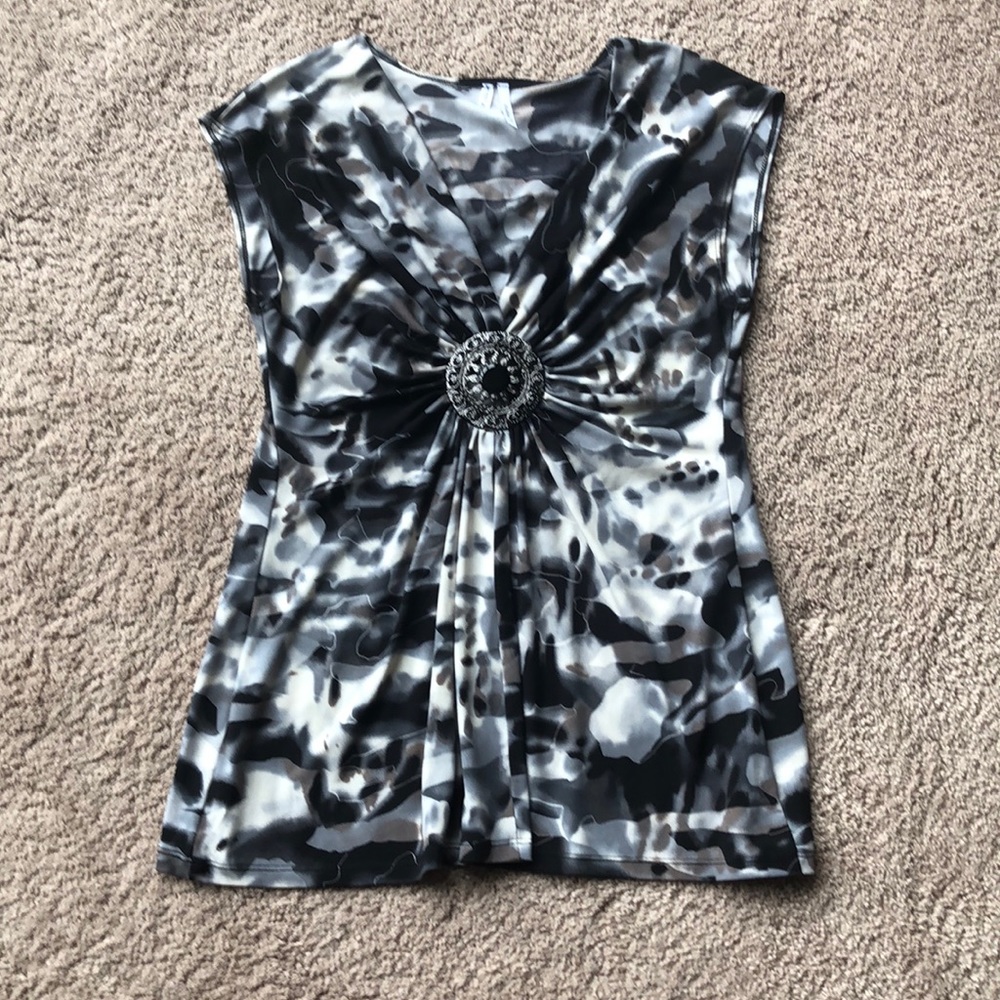 Studio Y sleeveless dressy top
